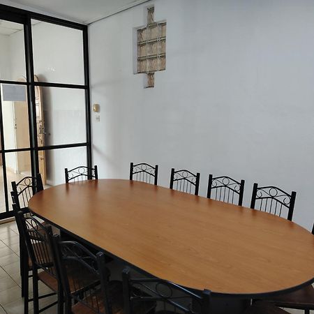 Prairie Villa Homestay Lumut Ngoại thất bức ảnh