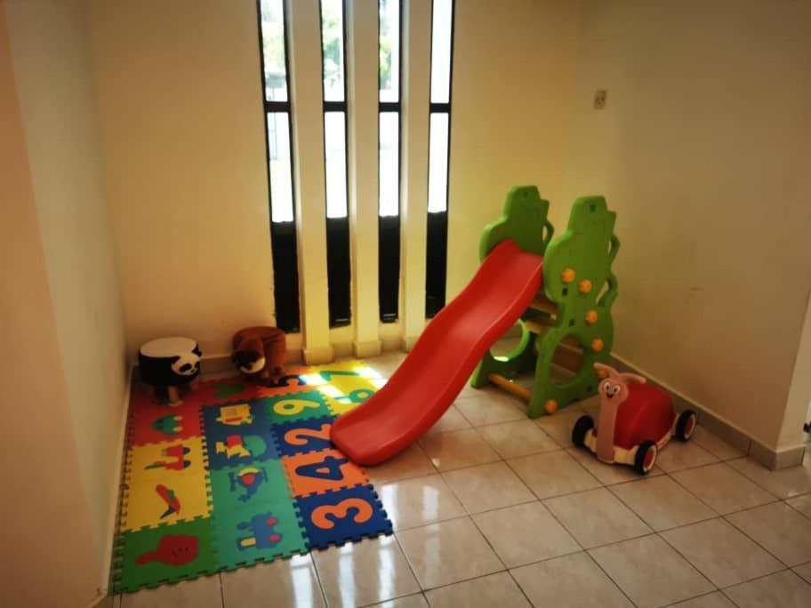 Prairie Villa Homestay Lumut Ngoại thất bức ảnh